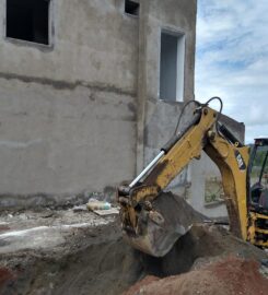 Materialista Antonio Macias